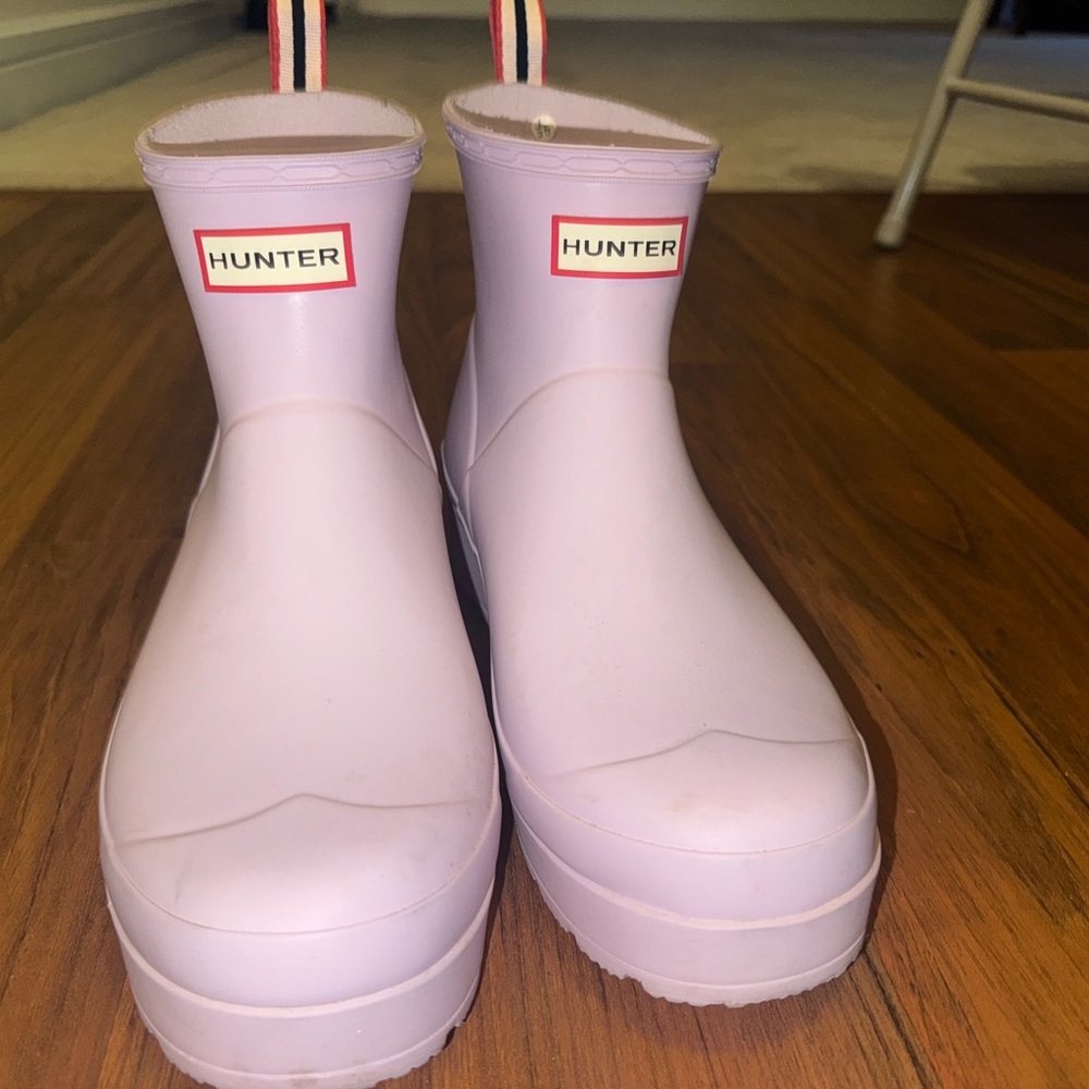 Hunter women’s light purple raining boots